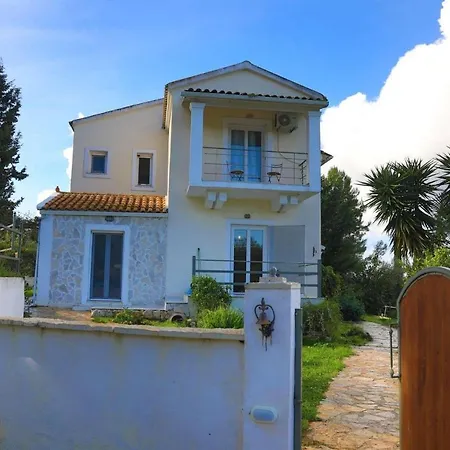 Villa Mavrikia *