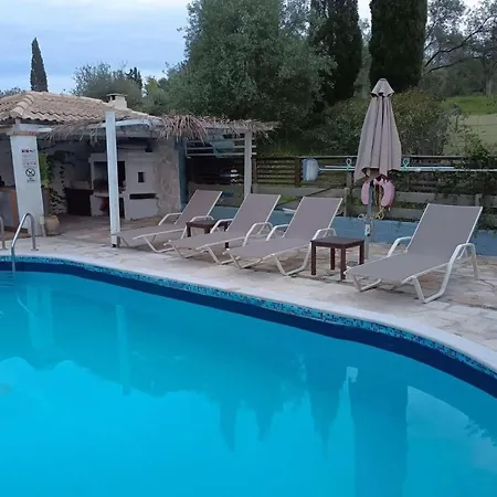 Mavrikia Villa